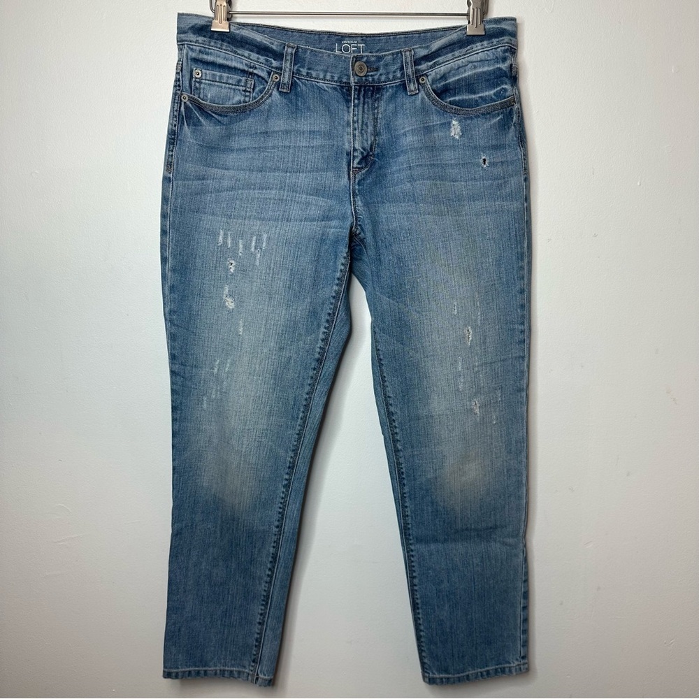 Ann Taylor LOFT Size 8 Slim Boyfriend Denim Distressed Jean